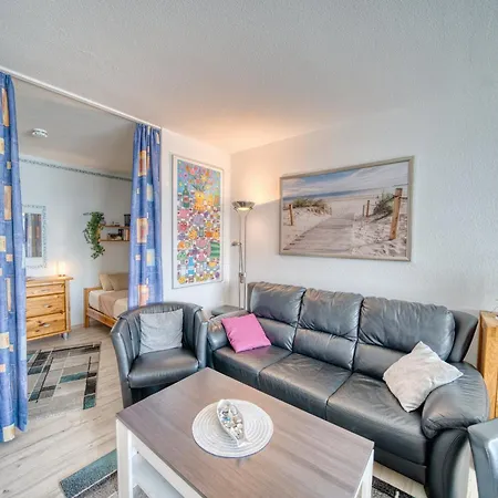 - Haus H, App 0h0708 Appartement